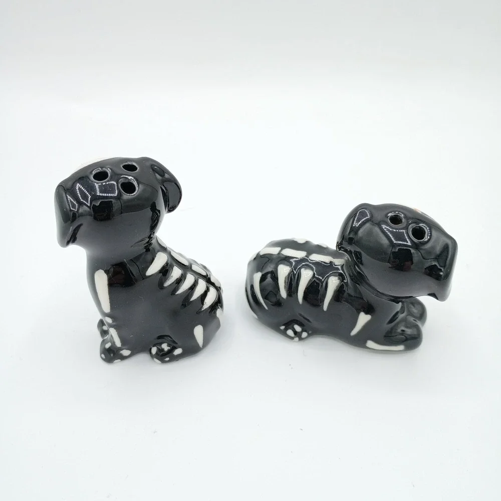 Cracker Barrel  Halloween Sugar Skull Puppy Dog Salt And Pepper Set New